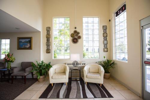 Фотография гостиницы Anaheim Express Inn Maingate