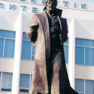 Фотография памятника Памятник Мухаммеду Хайдару Дулати