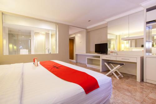 Фотография гостиницы RedDoorz Syariah near Keraton Sumenep