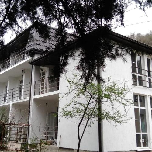 Фотография гостевого дома Юг