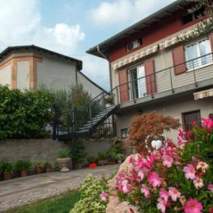 Фотографии мини отеля
Cà dei fiori