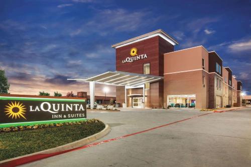 Фотография гостиницы La Quinta by Wyndham Dallas Northeast-Arboretum