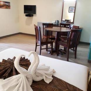 Фотография гостиницы Sea Garden Resort Iloilo - Staycation Only