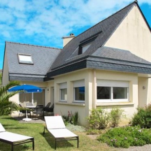 Фотография гостевого дома Holiday Home Le Triskell - CED229