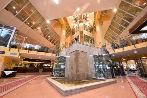 Фотография гостиницы Piramida Park Hotel & Wellness