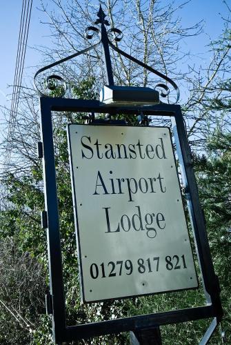 Фотография гостевого дома Stansted Airport Lodge