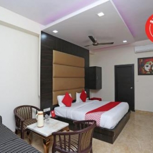 Фотография гостиницы OYO 27864 Hotel Samrat