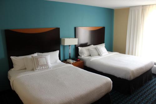 Фотография гостиницы Fairfield Inn and Suites by Marriott Seymour
