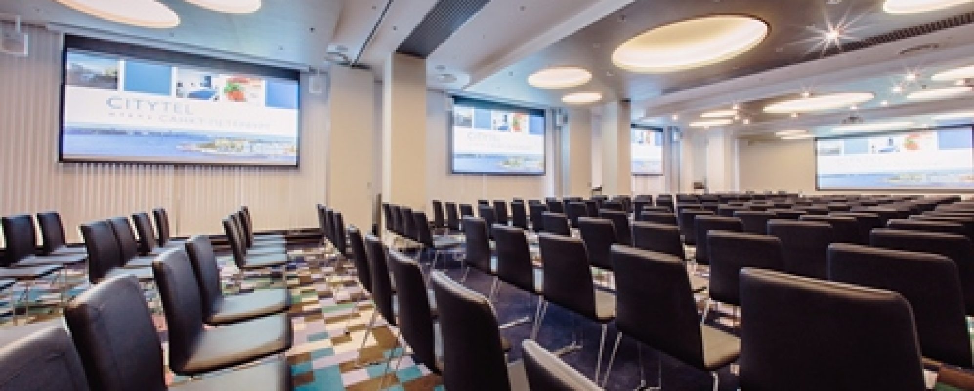 Фотографии конференц-зала Зал Санкт-Петербург