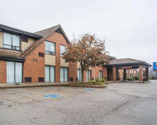 Фотография гостиницы Comfort Inn Guelph