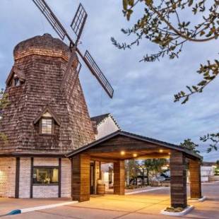 Фотографии гостиницы
Sideways Inn