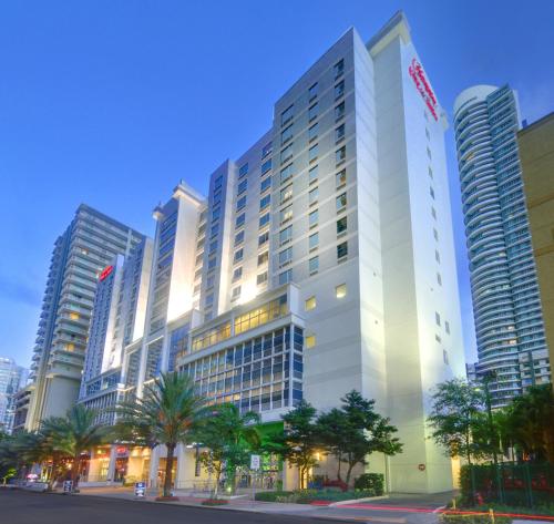 Фотография гостиницы Hampton Inn & Suites by Hilton Miami Downtown/Brickell