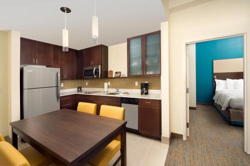 Фотография гостиницы Residence Inn by Marriott Miami Airport West/Doral