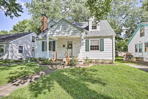 Фотография гостевого дома Lexington Getaway with Backyard Deck Less Than 2 Mi to UK!