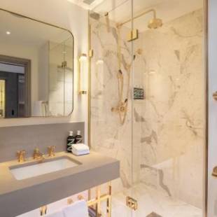 Фотографии гостиницы 
            Hart Shoreditch Hotel London, Curio Collection by Hilton