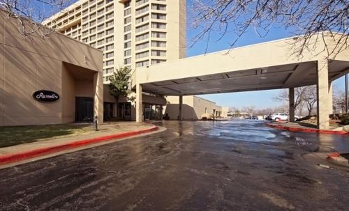 Фотография гостиницы Embassy Suites By Hilton Oklahoma City Northwest