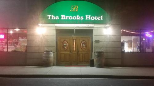 Фотография гостиницы The Brooks Hotel Restaurant and Lounge