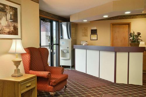 Фотография мотеля Super 8 by Wyndham Brownsburg