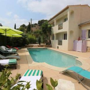 Фотографии мини отеля
La Bastide des Pins