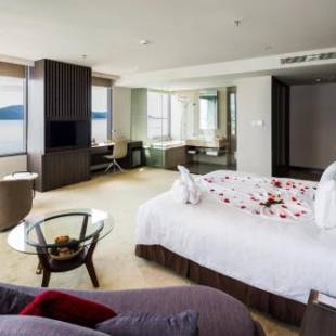 Фотографии гостиницы
Alana Nha Trang Beach Hotel
