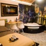 Фотография мини отеля UNDERGROUND Jacuzzi Rooms