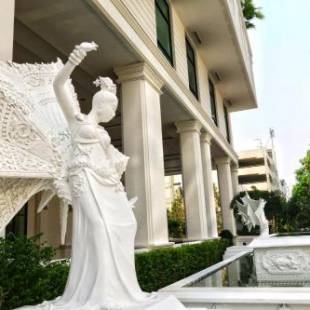 Фотографии гостиницы 
            The Empress Premier Chiang Mai - SHA Extra Plus