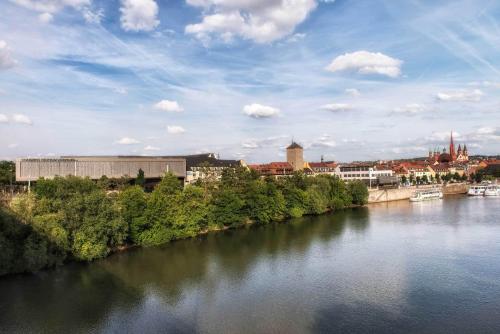 Фотография гостиницы Maritim Hotel Würzburg