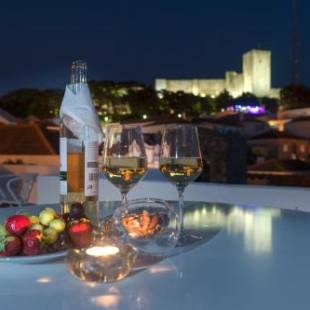 Фотографии гостевого дома
Porta da Arrábida Suites