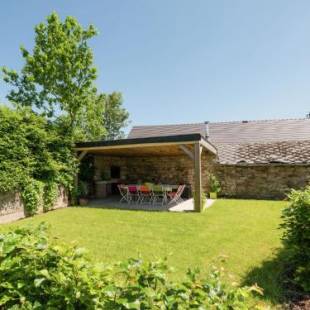 Фотографии гостевого дома
Heritage Holiday Home in Ovifat with Sauna