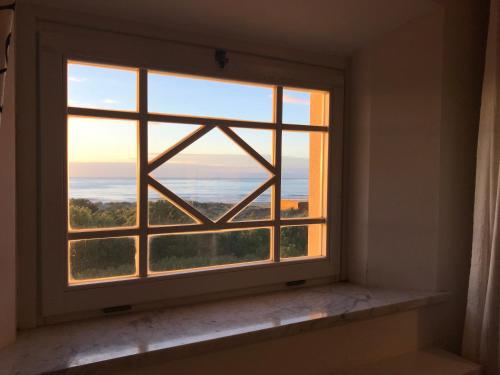 Фотография гостевого дома Amazing Sea View Flat