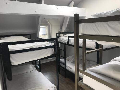 Фотография гостиницы Heroes Hotel