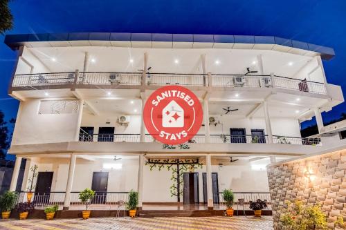 Фотография гостиницы Vaccinated Staff- Capital O 48963 Gulmohar Marriage Garden