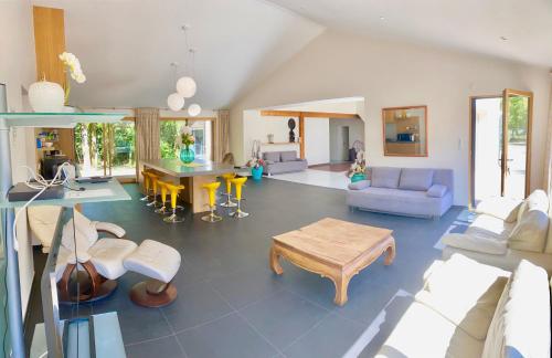 Фотография гостевого дома Villa Grand Standing Angoulême