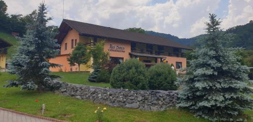 Фотографии гостевого дома
Pensiunea Rau Sadului