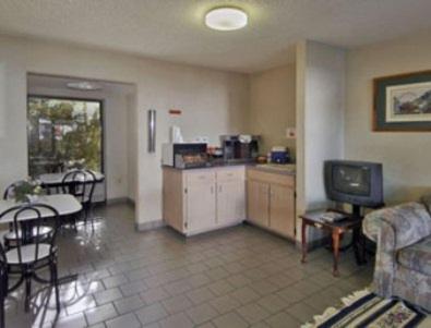 Фотография мотеля Guest Inn Lake City