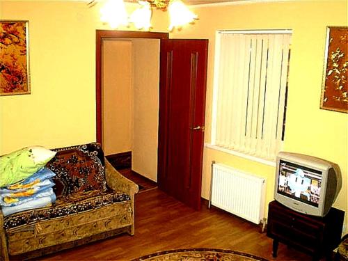 Фотографии квартиры 
            2 ком квартира Соборная-Макарова-Макдональдс 4 дивана WI-FI самый центр Николаева 2 этаж
