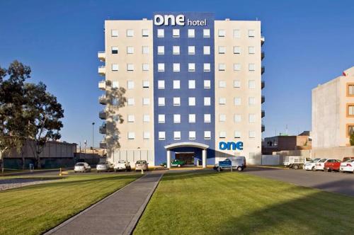 Фотография гостиницы One San Luis Potosi Glorieta Juarez