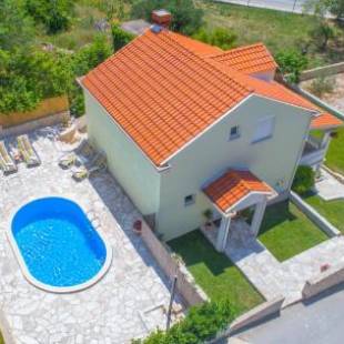 Фотографии гостевого дома
Holiday Home Tina