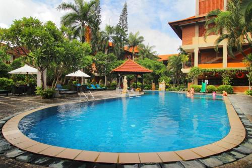Фотография гостиницы Adi Dharma Hotel Kuta