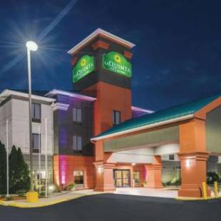 Фотографии гостиницы
La Quinta Inn & Suites by Wyndham Louisville East