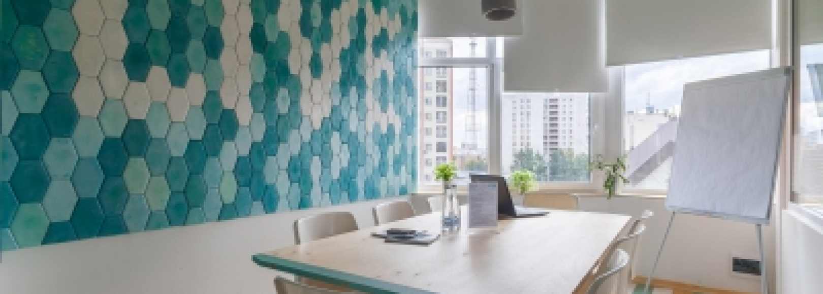 Фотография комнаты для переговоров Live