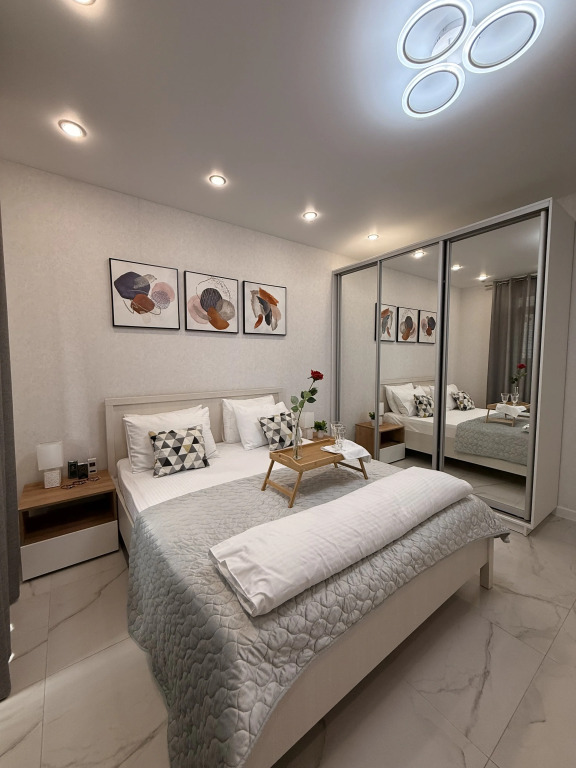 Фотография квартиры Апартаменты Большая квартира в центре Самары на набережной