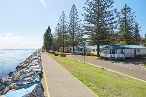Фотография базы отдыха NRMA Port Macquarie Breakwall Holiday Park