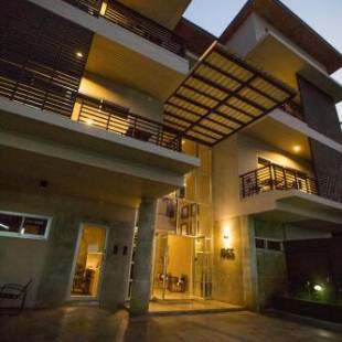 Фотографии апарт отеля
Studio 365 Serviced Apartments