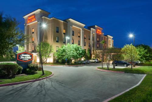 Фотография гостиницы Hampton Inn & Suites Austin South Buda
