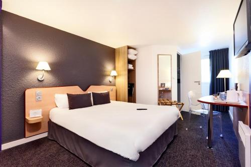 Фотография гостиницы Kyriad Hotel Laval