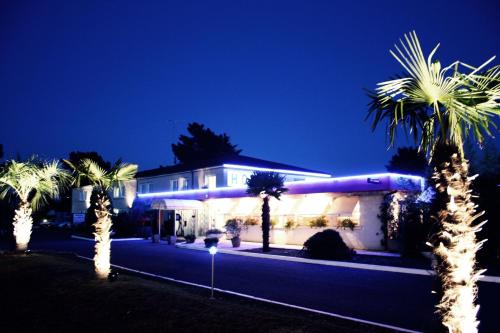 Фотография гостиницы Citotel Hôtel Le Capricorne