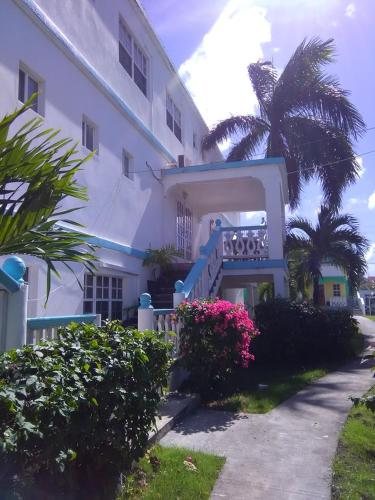 Фотография гостевого дома Beverley's Guest House, Nevis