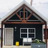 Фотография гостиницы Knotty Squirrel Cabins