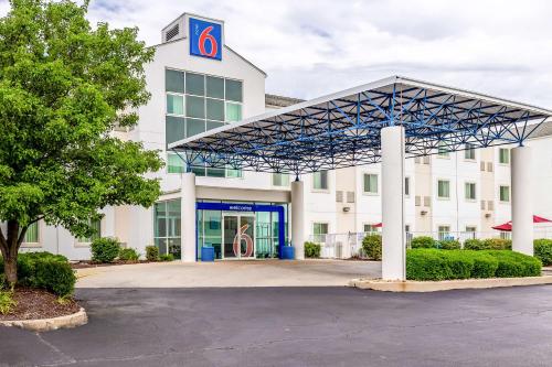 Фотография гостиницы Motel 6-Caseyville, IL - Caseyville Il